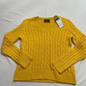 NWT PIOMBO Women’s Yellow Cableknit V Neck Sweater Size Large New
